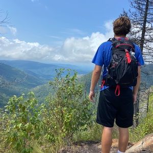 Meet your Posher, Dominic